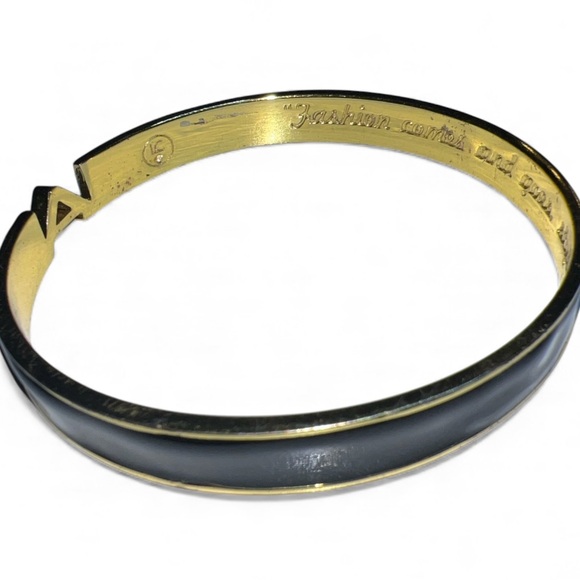 Liz Claiborne Black Enamel Gold Tone Cut-Out "A”Initial Bangle Bracelet Fits 8" - Picture 3 of 5